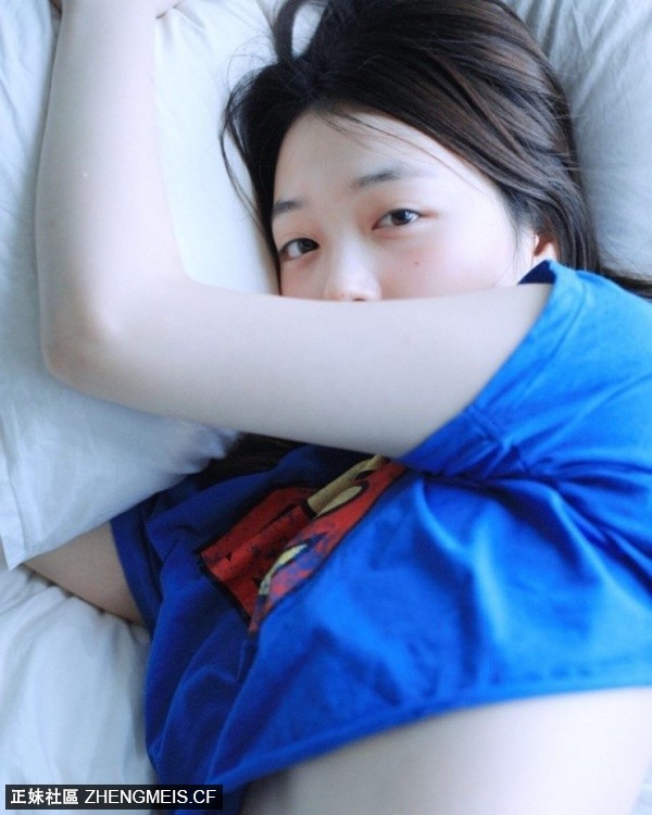 Sulli%E9%9B%AA%E8%8E%89%E7%B7%8A%E8%BA%AB%E5%B0%8F%E8%83%8C%E5%BF%83%E5%86%8D%E6%AC%A1%E7%9C%9F%E7%A9%BA%E4%B8%8A%E9%99%A323.jpg