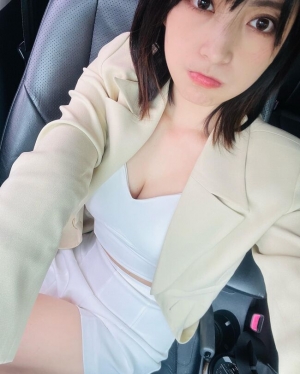 短发美女阿喜